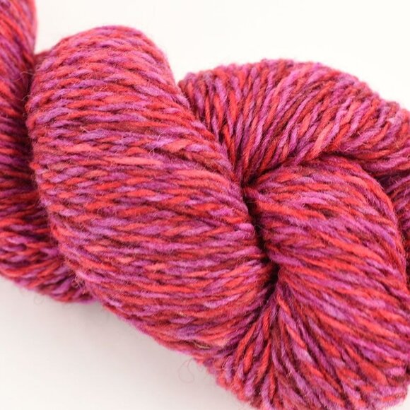 Plied Yarns North Ave 100% Wool Yarn 215 Yards Hand-Dyed Color Divine - Picture 2 of 4